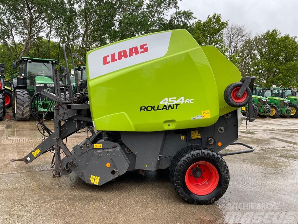 CLAAS Rollant 454 RC Round balers