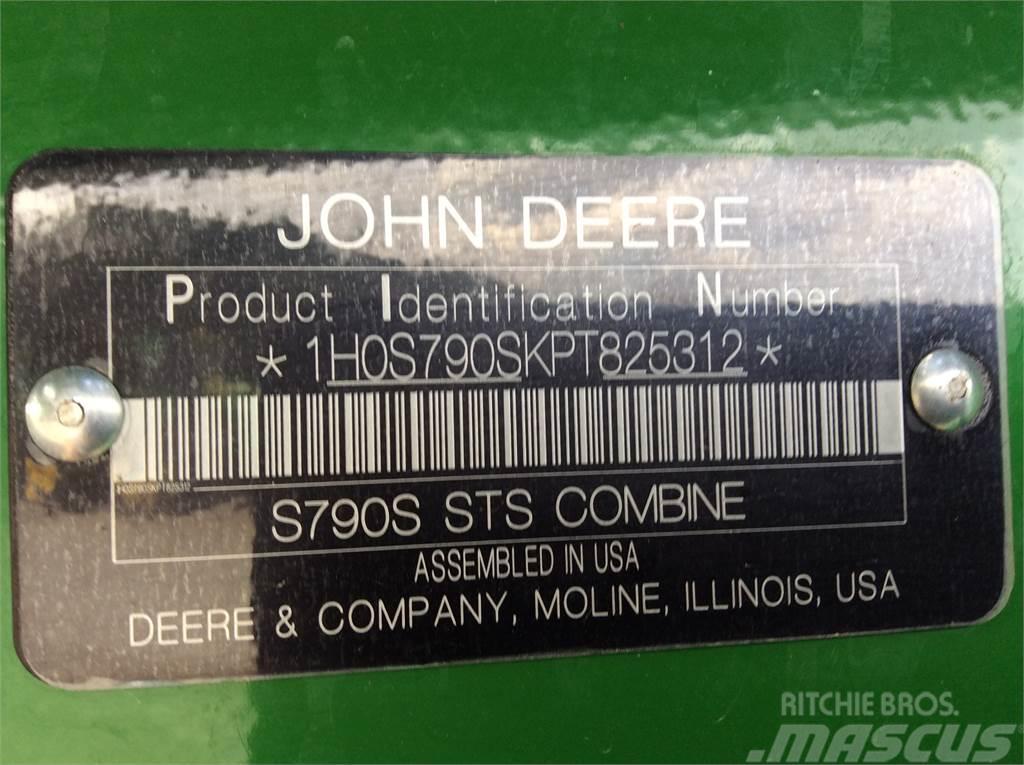 John Deere S790 Combine de secerat