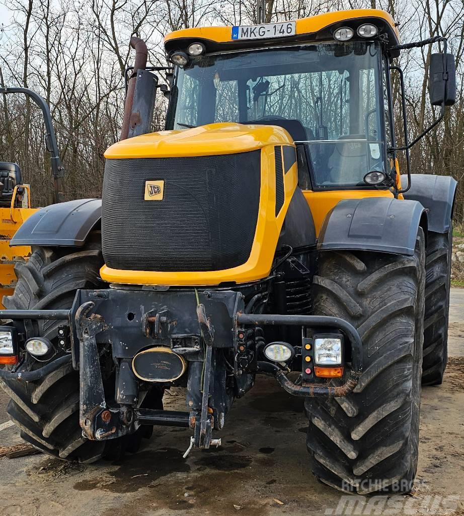 JCB Fastrac 8250 Tractors