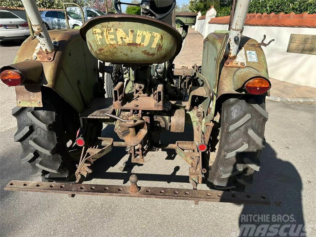 FENDT Fix 1 Traktor Tractors