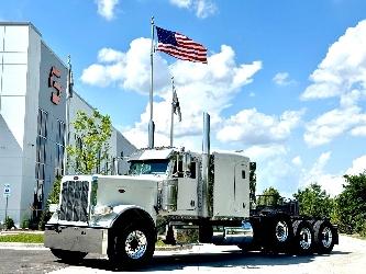 Peterbilt 389