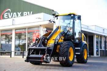 JCB 409
