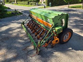 Amazone D8-30