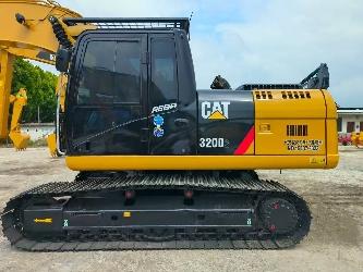 CAT 320 D