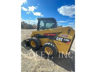 CAT 236D