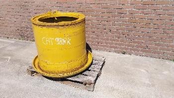CAT 988 rim