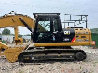 CAT 320 D