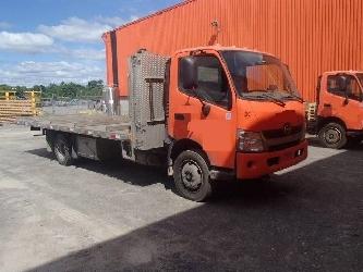 Hino 195