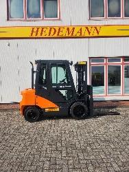 Doosan D30S-7