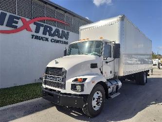 Mack MD6 42R
