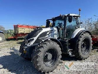 Valtra T215A