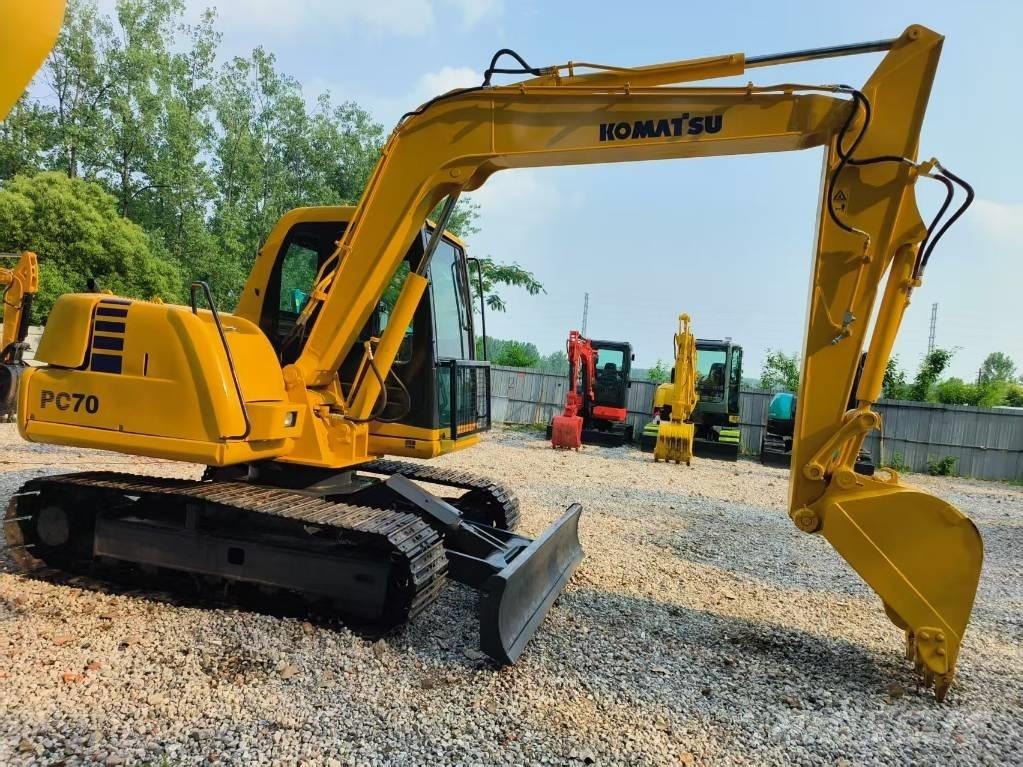 Komatsu PC 70-7 Excavatoare pe șenile
