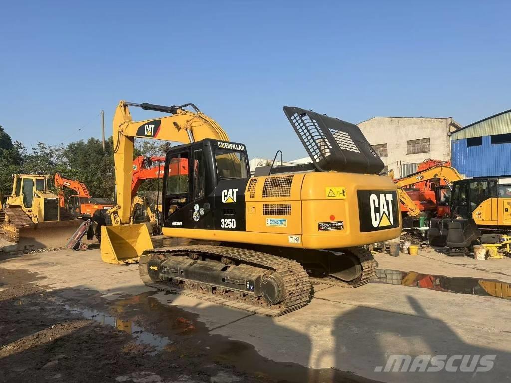 CAT 325 D Excavatoare pe șenile
