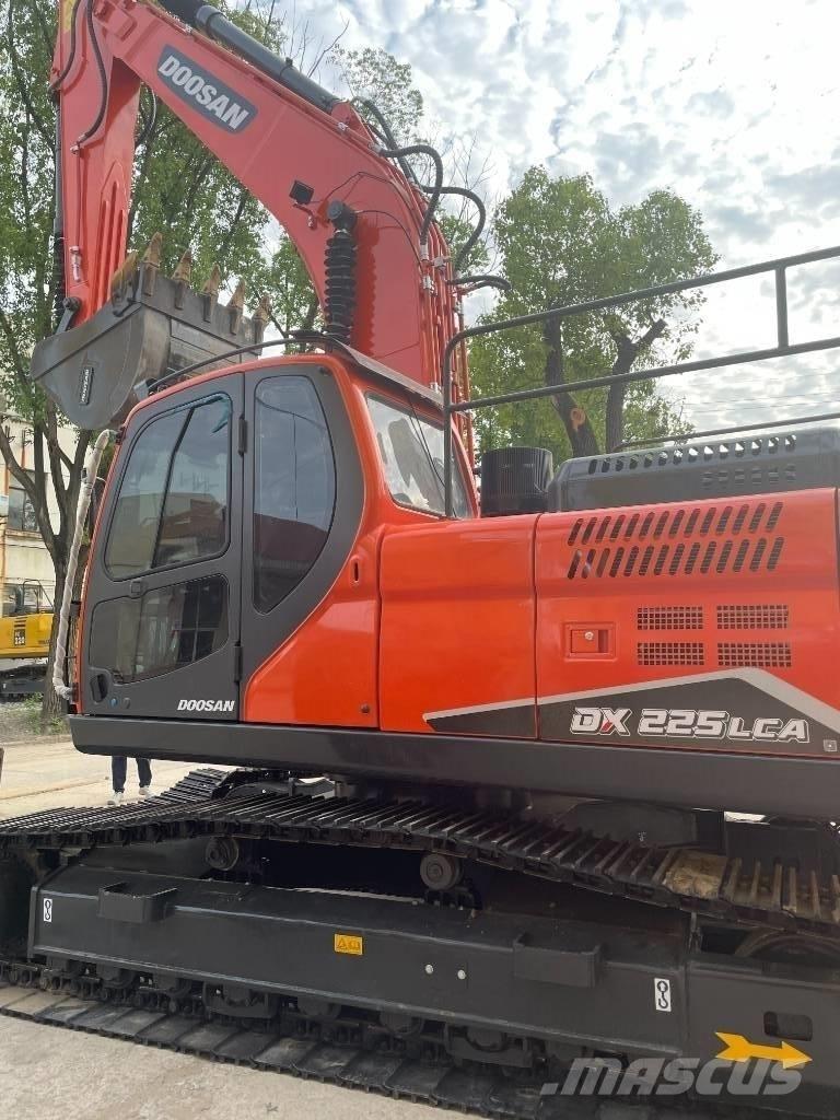 Doosan DX 225 Excavatoare 7t - 12t