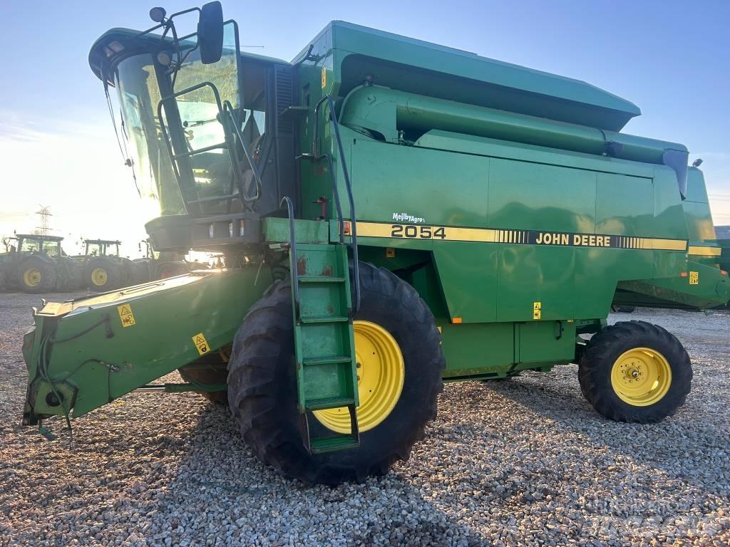 John Deere 2054 Combine de secerat
