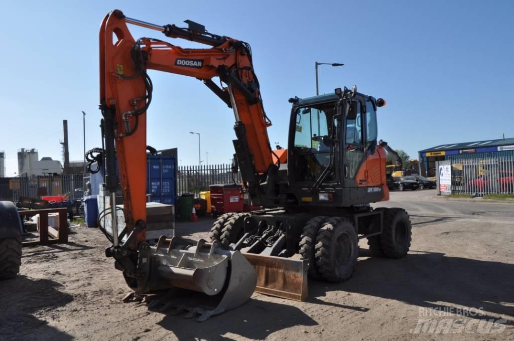 Doosan DX 100-7 Excavatoare cu roti