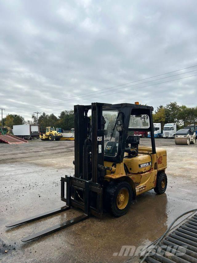 CAT DP 35 K Stivuitor diesel