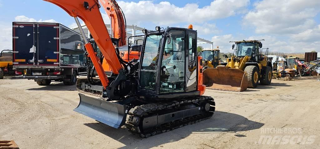 Hitachi ZX 85 Excavatoare 7t - 12t