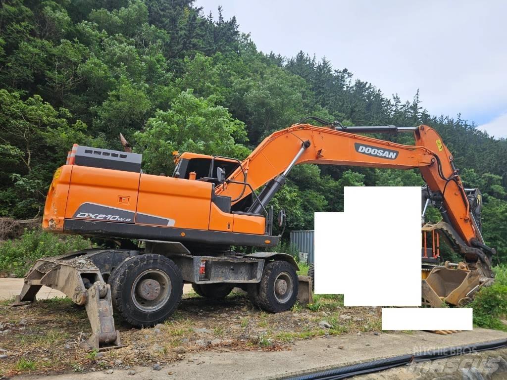 Doosan DX 210 W Excavatoare cu roti