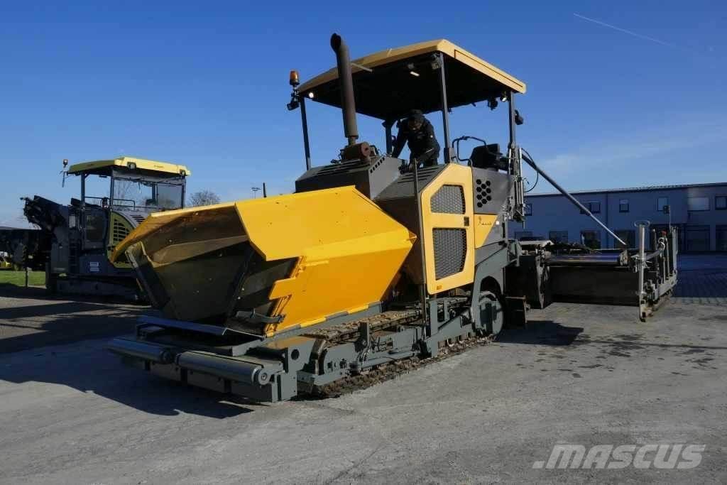 Volvo P 8820 C Pavatoare asfalt