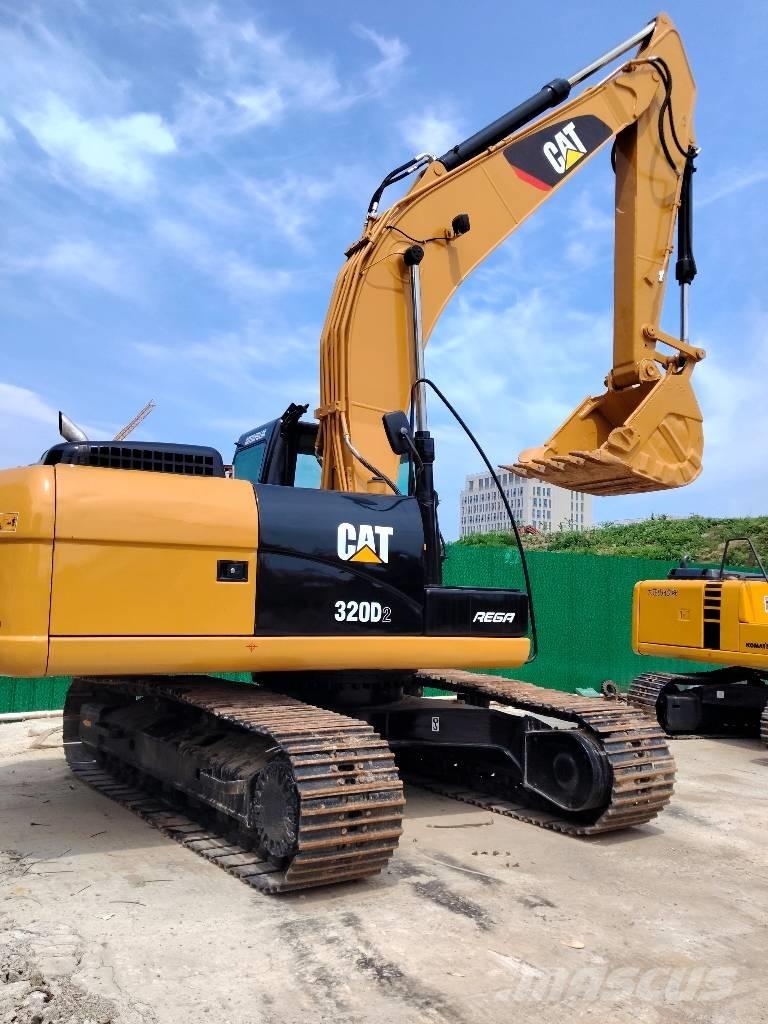 CAT 320D2 Excavatoare pe șenile
