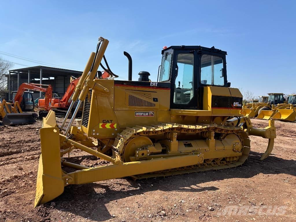CAT D6G Buldozere pe senile