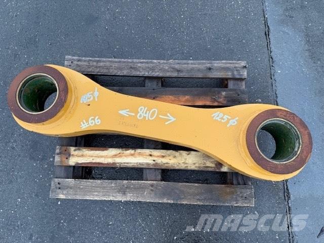 CNH BUCKET LINK Pistoane