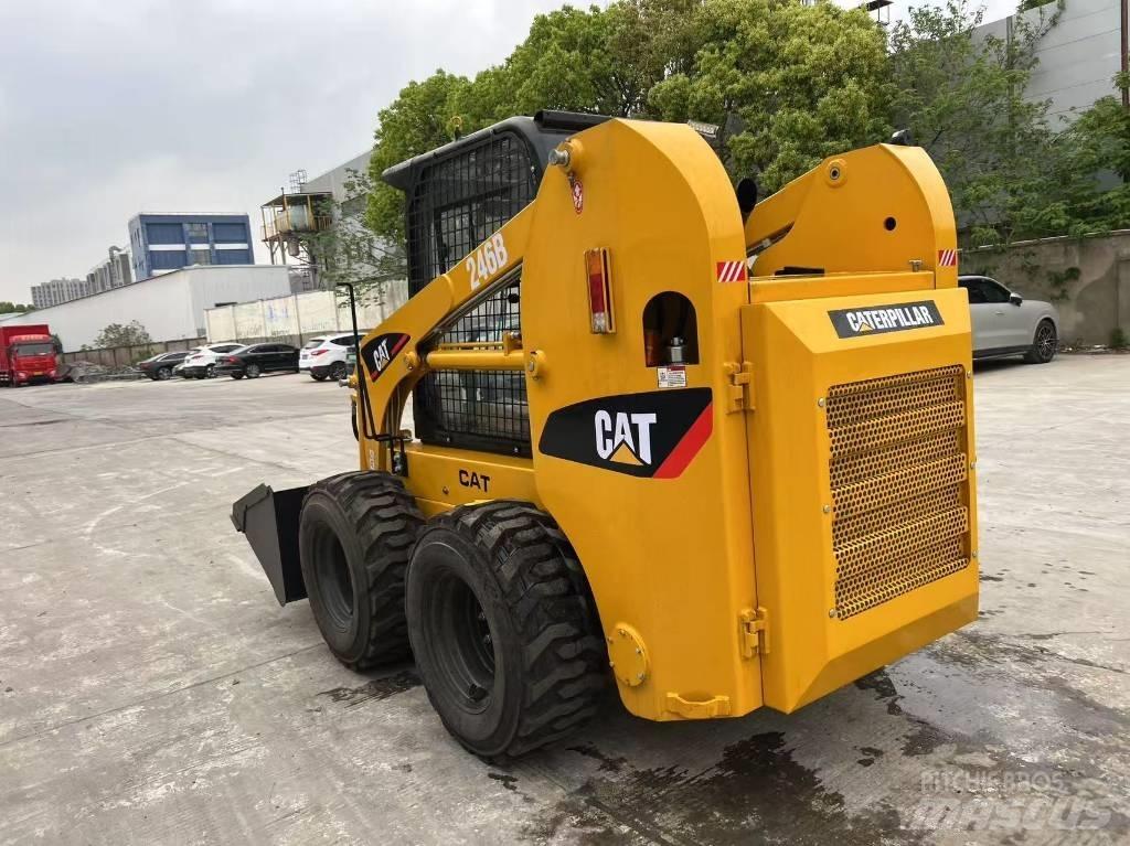 CAT 246B Mini incarcatoare