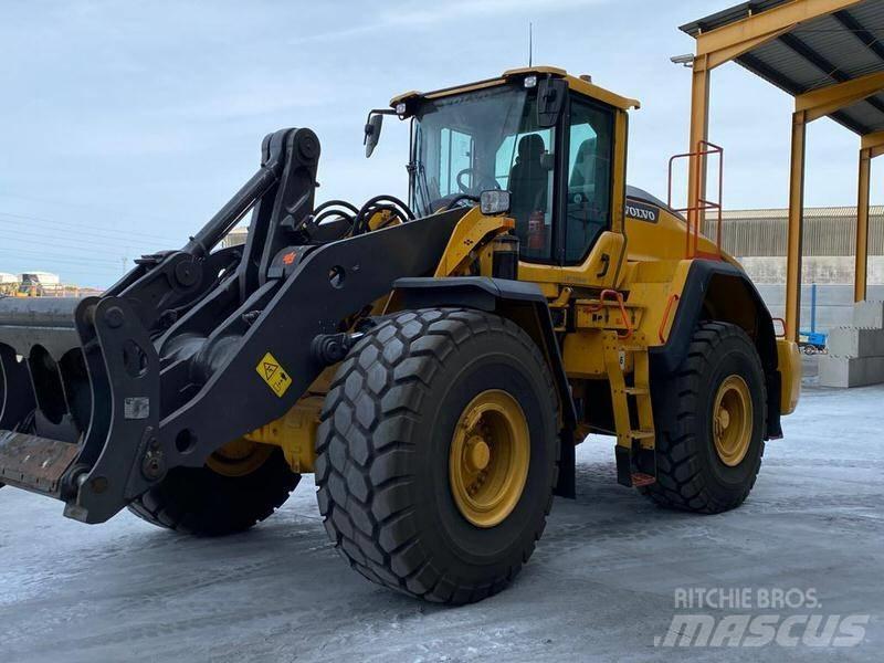 Volvo L 180 H-Ref.20 Incarcator pe pneuri