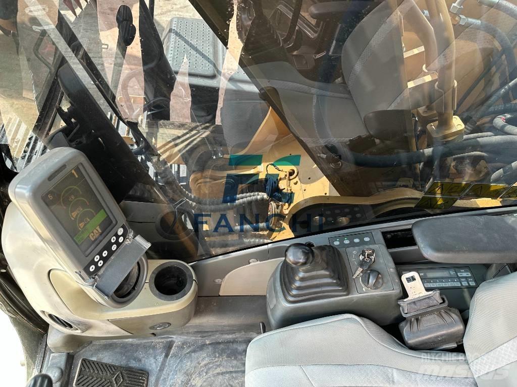 CAT 313 Excavatoare 7t - 12t