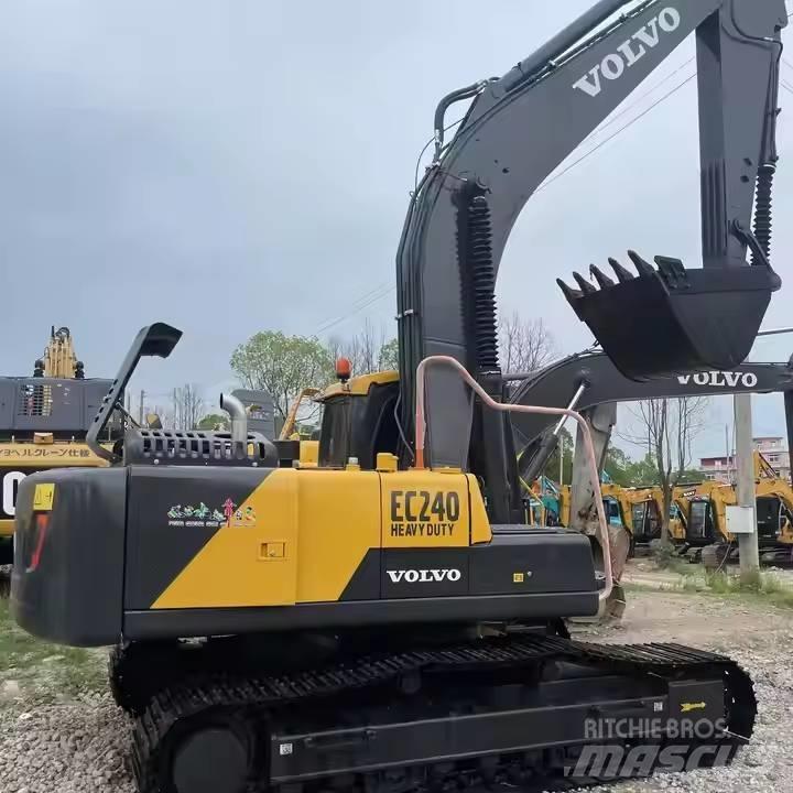 Volvo EC240D Excavatoare pe șenile
