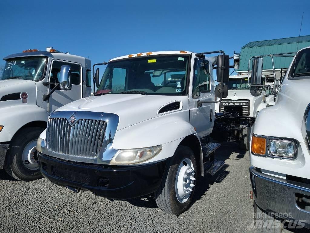 International 4400 Camion de deseuri