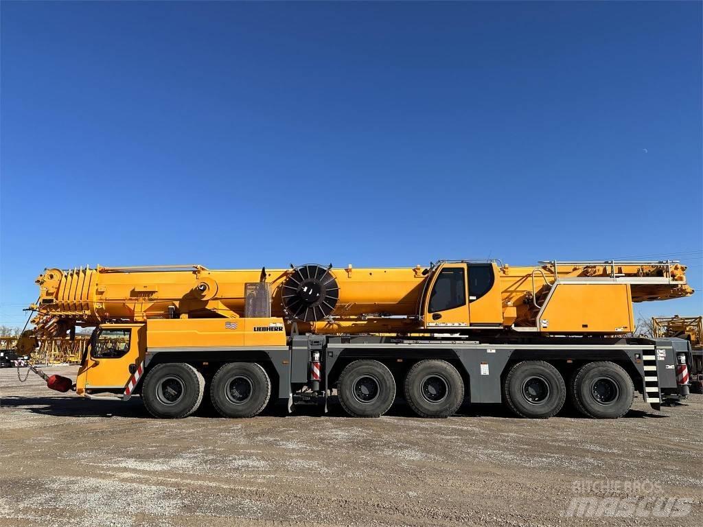 Liebherr LTM 1300 Macara pentru orice teren
