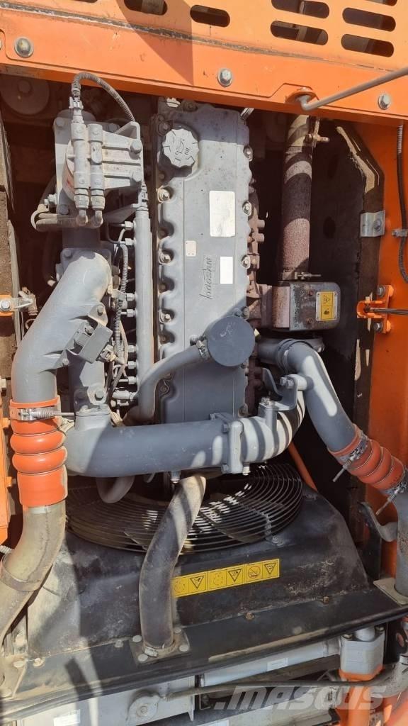 Doosan DX 225 LC Excavatoare pe șenile

