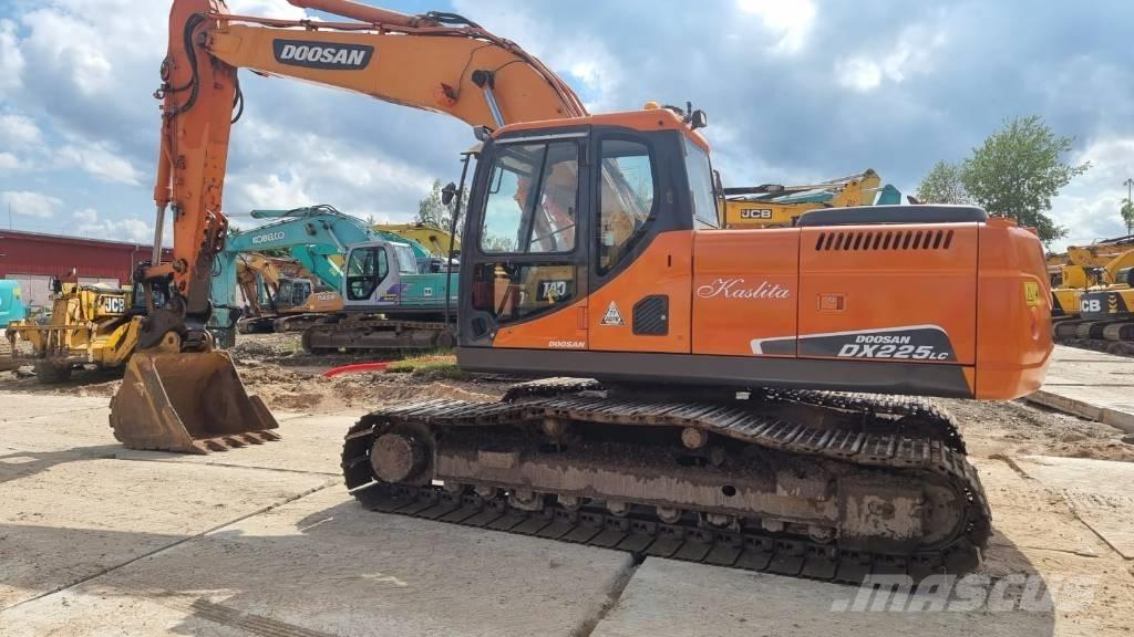 Doosan DX 225 LC Excavatoare pe șenile
