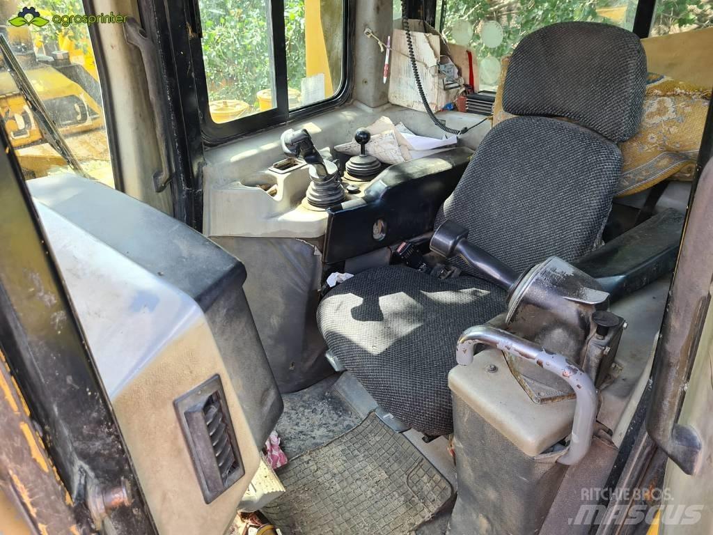 CAT D 6 R XL Buldozere pe senile