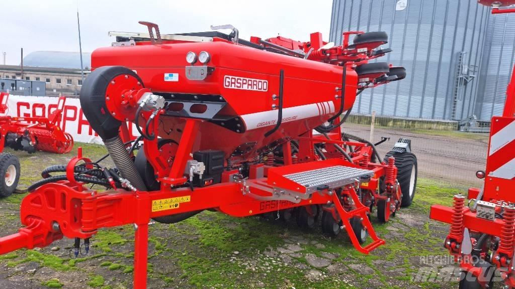Gaspardo Gigante Perforatoare