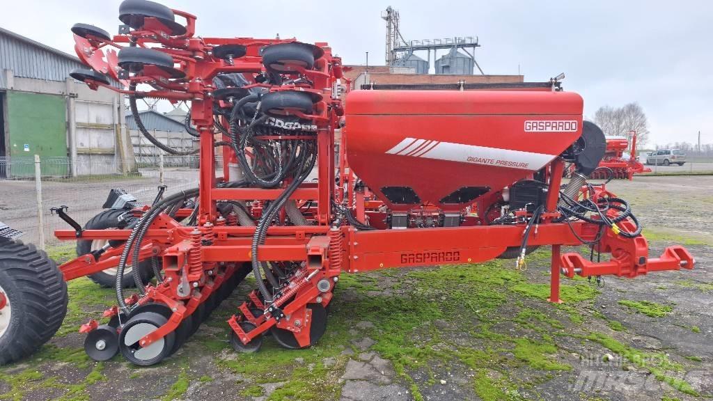 Gaspardo Gigante Perforatoare