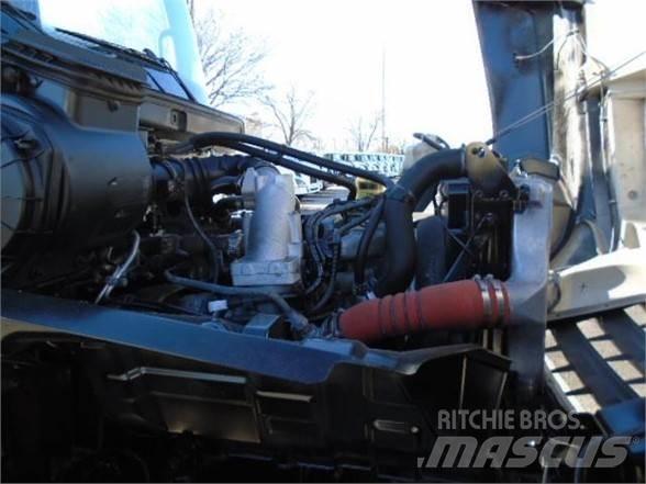 Hino 338 Camion cabina sasiu
