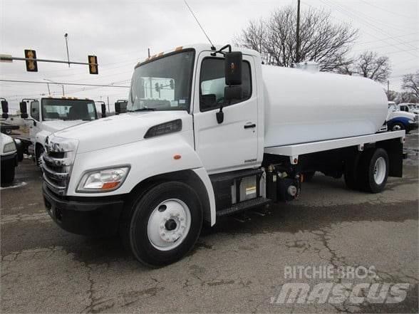 Hino 338 Camion vidanje