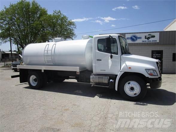 Hino 338 Camion vidanje