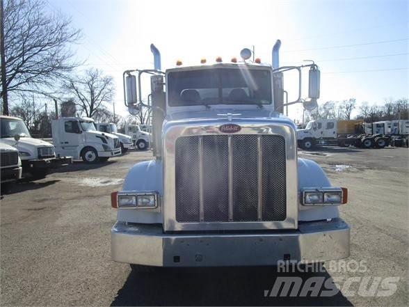 Peterbilt 365 Camion vidanje