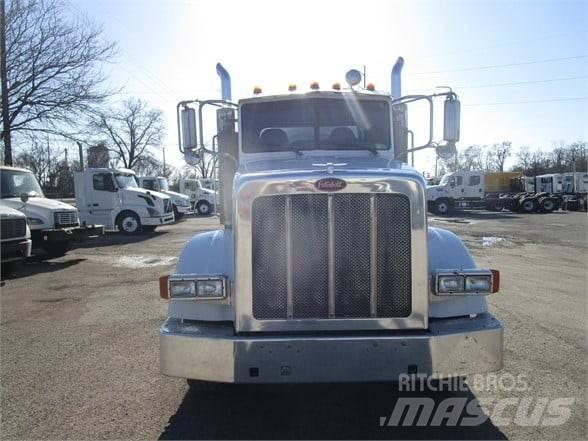 Peterbilt 365 Camion vidanje