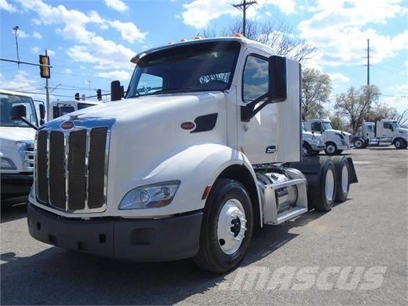 Peterbilt 579 Autotractoare