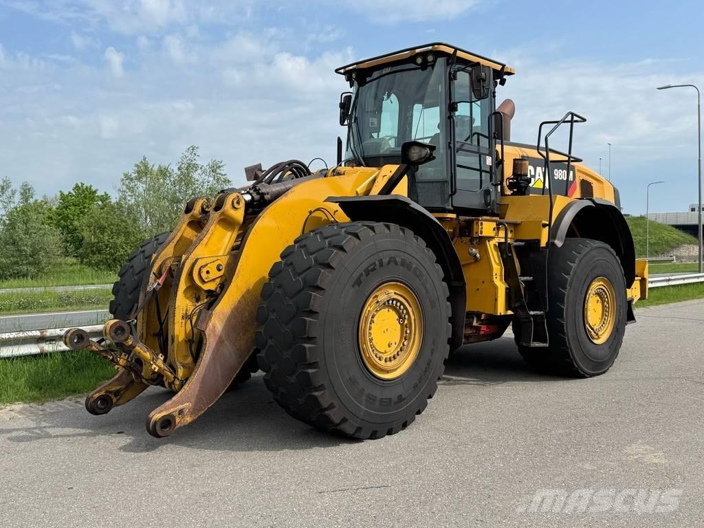 CAT 980M Incarcator pe pneuri
