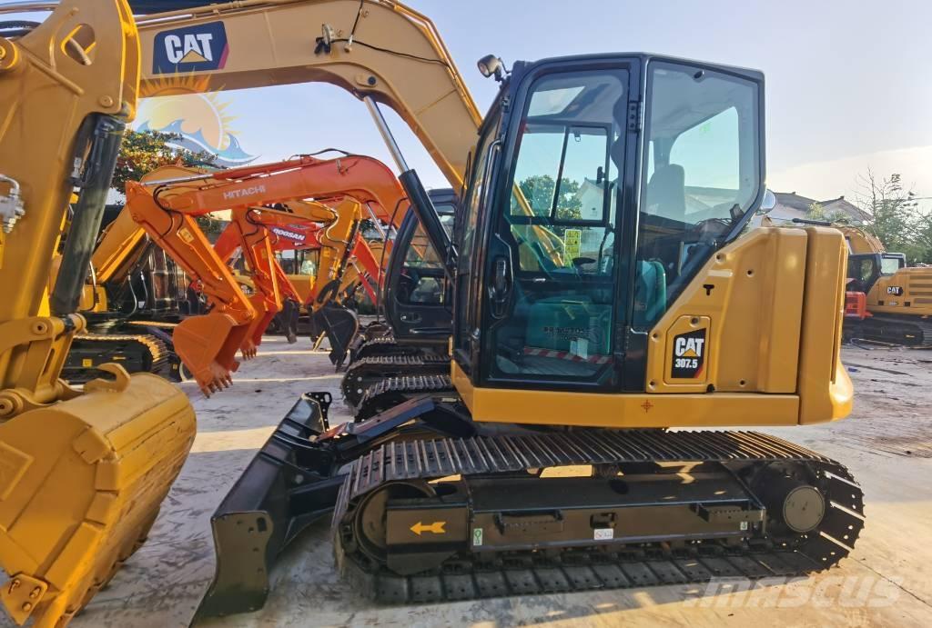 CAT 307.5 Excavatoare pe șenile
