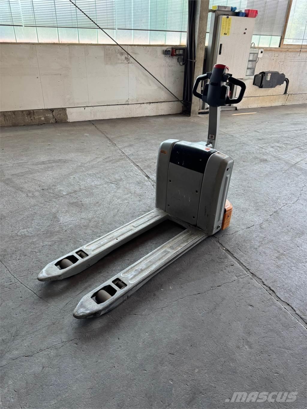 Still ECH 15 Transpaleta manuala