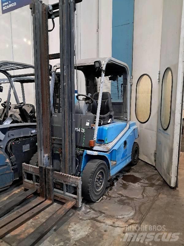 Cesab DRAGO HN 250 Stivuitor diesel