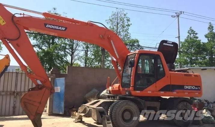 Doosan DH210W-7 Excavatoare cu roti
