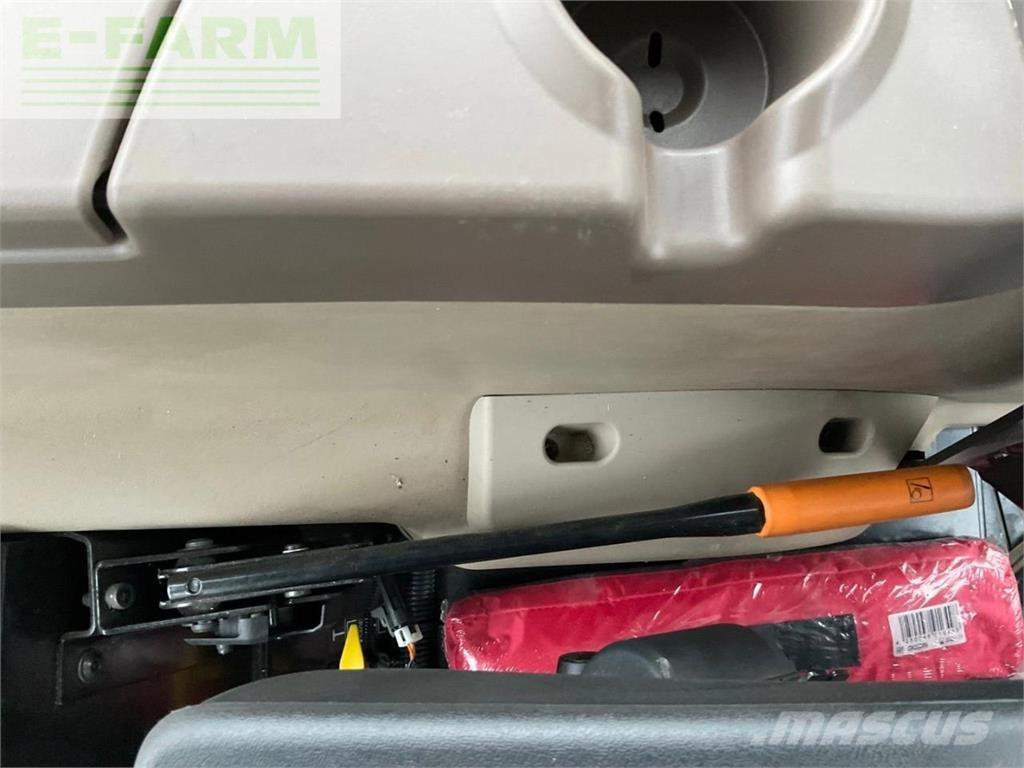 John Deere 5058E Tractoare